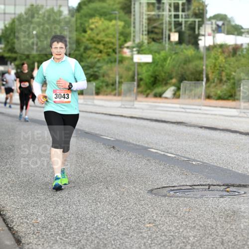 06.09.2026 - CURREX Alsterlauf Dr. Thomas Lammeyer http://msf.ph/oto/10146514 06.09.2026 10:21:51 Laufen 3043 meine-sportfotos.de