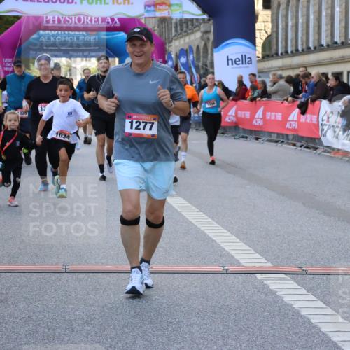 06.09.2026 - CURREX Alsterlauf Strokosch-Dieckow http://msf.ph/oto/10146521 06.09.2026 11:53:17 Ziel 1034, 1096, 1114, 1115, 1202, 1317, 1329, 8048 meine-sportfotos.de