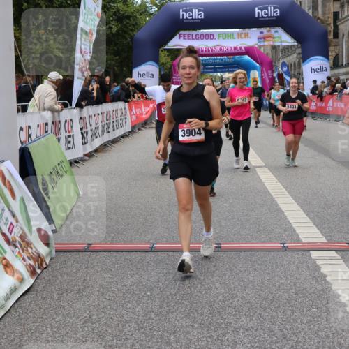 06.09.2026 - CURREX Alsterlauf Strokosch-Dieckow http://msf.ph/oto/10146526 06.09.2026 10:21:59 Ziel 2103, 2422, 3538, 3904, 3910, 3983, 4025, 4869, 4880, 4960, 5431, 5442, 5508, 8232 meine-sportfotos.de