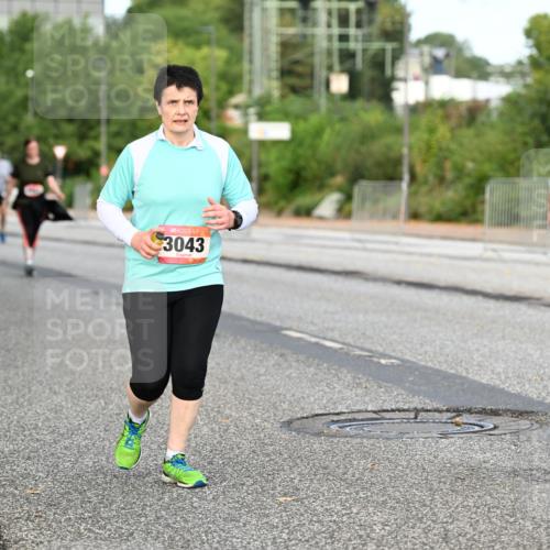 06.09.2026 - CURREX Alsterlauf Dr. Thomas Lammeyer http://msf.ph/oto/10146527 06.09.2026 10:21:52 Laufen 3043 meine-sportfotos.de
