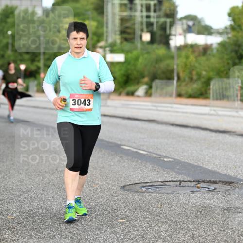 06.09.2026 - CURREX Alsterlauf Dr. Thomas Lammeyer http://msf.ph/oto/10146529 06.09.2026 10:21:52 Laufen 3043 meine-sportfotos.de
