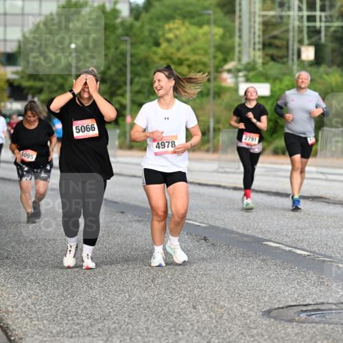 06.09.2026 - CURREX Alsterlauf Dr. Thomas Lammeyer http://msf.ph/oto/10146585 06.09.2026 10:22:02 Laufen 4095, 5066, 4978, 2791 meine-sportfotos.de