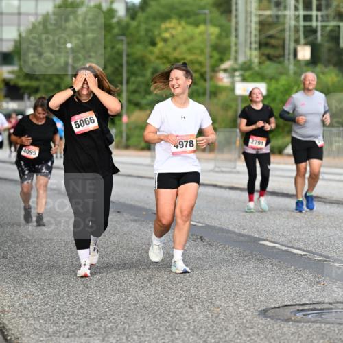 06.09.2026 - CURREX Alsterlauf Dr. Thomas Lammeyer http://msf.ph/oto/10146588 06.09.2026 10:22:02 Laufen 4095, 5066, 978, 2791 meine-sportfotos.de