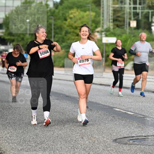 06.09.2026 - CURREX Alsterlauf Dr. Thomas Lammeyer http://msf.ph/oto/10146591 06.09.2026 10:22:03 Laufen 4095, 5066, 4978, 2791 meine-sportfotos.de