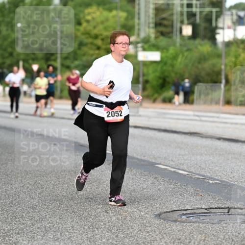 06.09.2026 - CURREX Alsterlauf Dr. Thomas Lammeyer http://msf.ph/oto/10146662 06.09.2026 10:22:13 Laufen 4766, 2052 meine-sportfotos.de