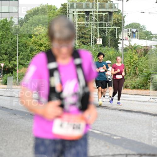06.09.2026 - CURREX Alsterlauf Dr. Thomas Lammeyer http://msf.ph/oto/10146686 06.09.2026 10:22:22 Laufen 287, 6, 3784 meine-sportfotos.de