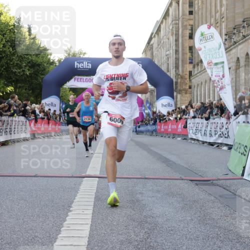 06.09.2026 - CURREX Alsterlauf Yannick Fuchs http://msf.ph/oto/10146762 06.09.2026 09:48:07 Ziel 2114, 2134, 2463, 3632, 3665, 4405, 4472, 4743, 5076, 5315, 5804, 5932, 6009 meine-sportfotos.de