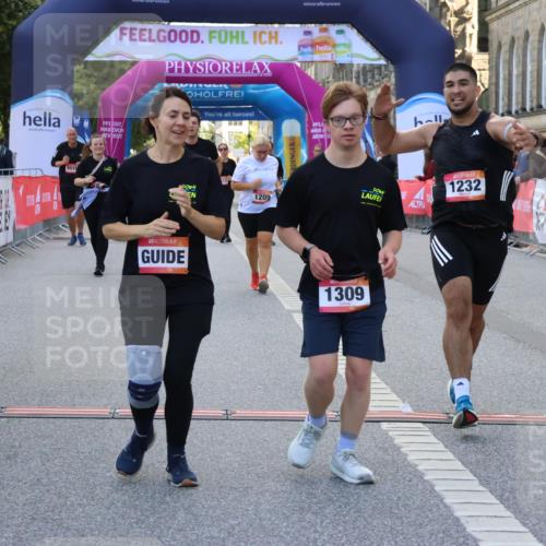 06.09.2026 - CURREX Alsterlauf Strokosch-Dieckow http://msf.ph/oto/10146889 06.09.2026 11:54:08 Ziel 1018, 1063, 1098, 1150, 1209, 1232, 1249, 1267, 1291, 1309, 8139, 8245 meine-sportfotos.de