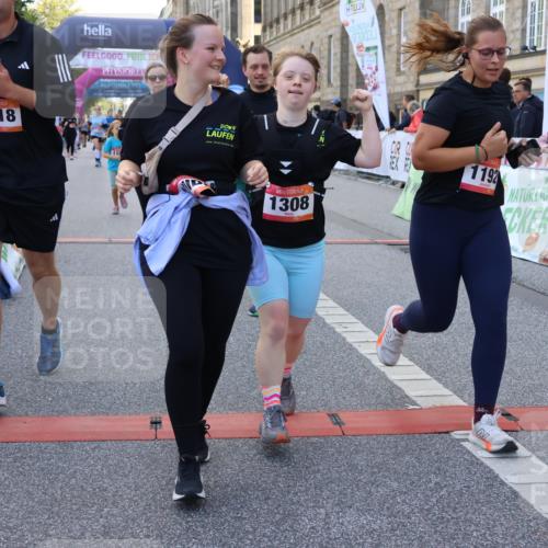 06.09.2026 - CURREX Alsterlauf Strokosch-Dieckow http://msf.ph/oto/10146927 06.09.2026 11:54:18 Ziel 1078, 1166, 1167, 1192, 1209, 1308, 1322, 1323, 8018 meine-sportfotos.de