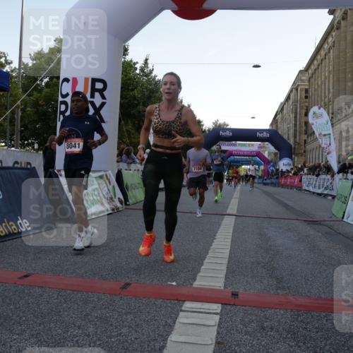 06.09.2026 - CURREX Alsterlauf Yannick Fuchs http://msf.ph/oto/10146985 06.09.2026 09:48:16 Ziel 2104, 2134, 2275, 2746, 3632, 3878, 4254, 4405, 4472, 4583, 5153, 5315, 5804, 6414, 8041 meine-sportfotos.de