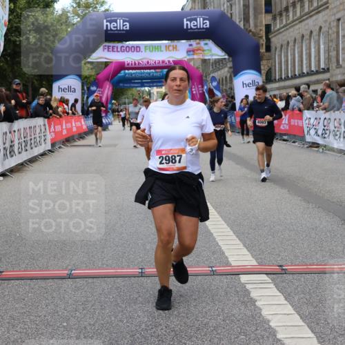 06.09.2026 - CURREX Alsterlauf Strokosch-Dieckow http://msf.ph/oto/10147134 06.09.2026 10:23:08 Ziel 2987, 4093, 4094, 6225, 6387 meine-sportfotos.de