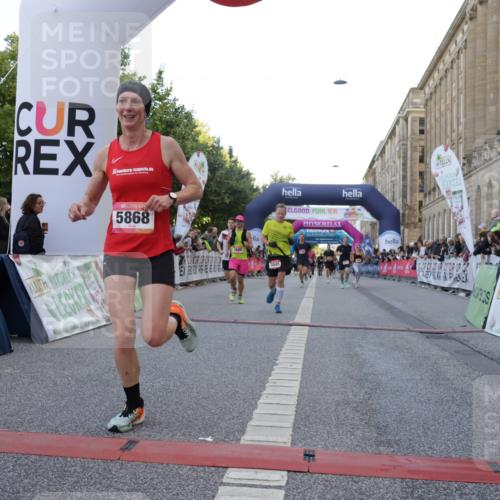 06.09.2026 - CURREX Alsterlauf Yannick Fuchs http://msf.ph/oto/10147162 06.09.2026 09:48:24 Ziel 2104, 2189, 2746, 2796, 3045, 3860, 3878, 3977, 4254, 4690, 4774, 5153, 5311, 5868, 6040, 6414 meine-sportfotos.de