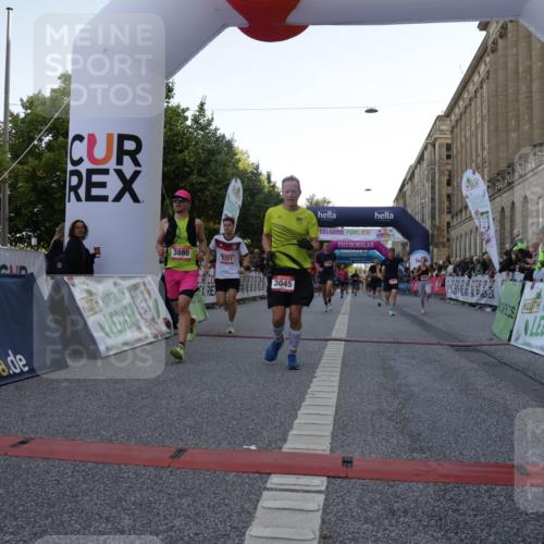 06.09.2026 - CURREX Alsterlauf Yannick Fuchs http://msf.ph/oto/10147202 06.09.2026 09:48:26 Ziel 2189, 2746, 2796, 3045, 3860, 3977, 4254, 4690, 4774, 5153, 5311, 5868, 6040 meine-sportfotos.de
