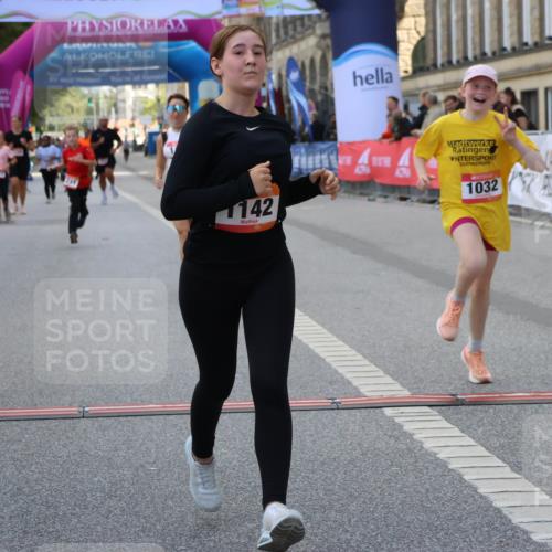 06.09.2026 - CURREX Alsterlauf Strokosch-Dieckow http://msf.ph/oto/10147244 06.09.2026 11:56:24 Ziel 1032, 1103, 1142, 1211, 8267 meine-sportfotos.de