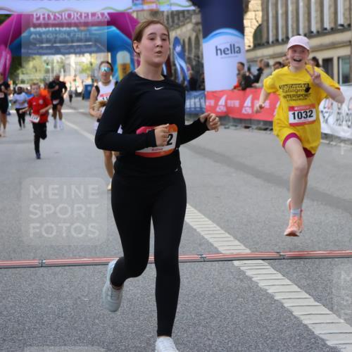 06.09.2026 - CURREX Alsterlauf Strokosch-Dieckow http://msf.ph/oto/10147246 06.09.2026 11:56:24 Ziel 1032, 1103, 1142, 1211, 8267 meine-sportfotos.de