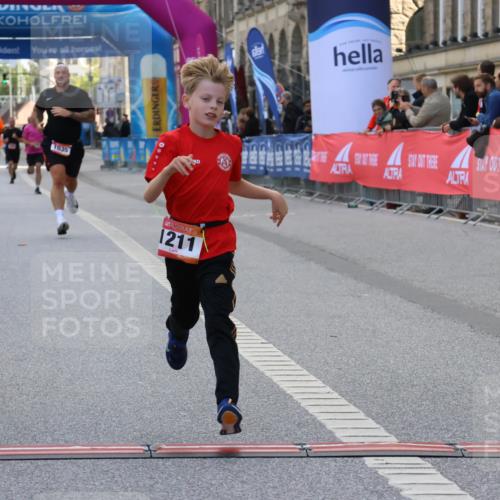 06.09.2026 - CURREX Alsterlauf Strokosch-Dieckow http://msf.ph/oto/10147278 06.09.2026 11:56:28 Ziel 1032, 1035, 1103, 1142, 1211, 8267 meine-sportfotos.de