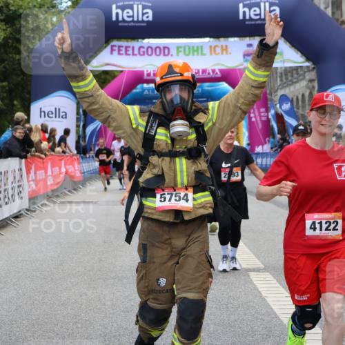 06.09.2026 - CURREX Alsterlauf Strokosch-Dieckow http://msf.ph/oto/10147279 06.09.2026 10:23:31 Ziel 2591, 2592, 2593, 2939, 3118, 4122, 4303, 5479, 5754 meine-sportfotos.de