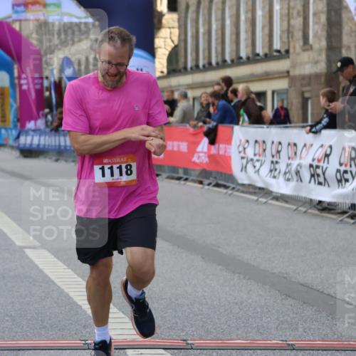 06.09.2026 - CURREX Alsterlauf Strokosch-Dieckow http://msf.ph/oto/10147321 06.09.2026 11:56:39 Ziel 1035, 1118, 1144, 1172, 1335 meine-sportfotos.de