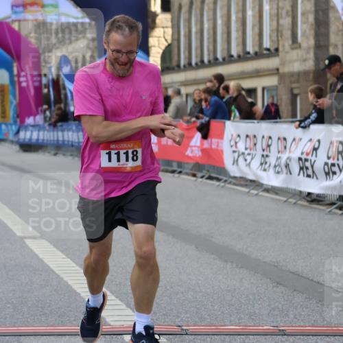 06.09.2026 - CURREX Alsterlauf Strokosch-Dieckow http://msf.ph/oto/10147324 06.09.2026 11:56:39 Ziel 1035, 1118, 1144, 1172, 1335 meine-sportfotos.de