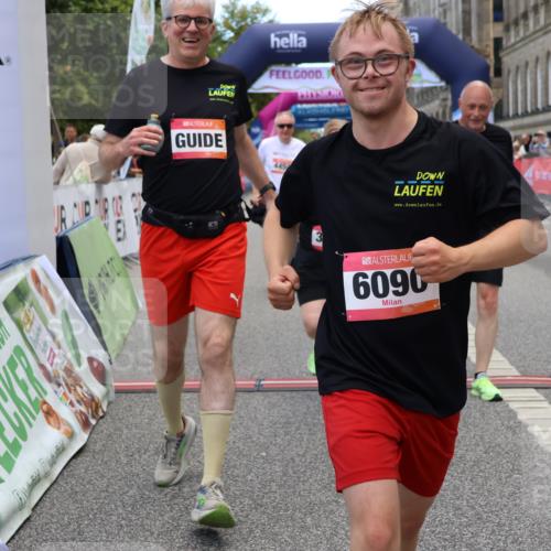 06.09.2026 - CURREX Alsterlauf Strokosch-Dieckow http://msf.ph/oto/10147325 06.09.2026 10:23:45 Ziel 3424, 3578, 3582, 4450, 4659, 6090, 8144 meine-sportfotos.de