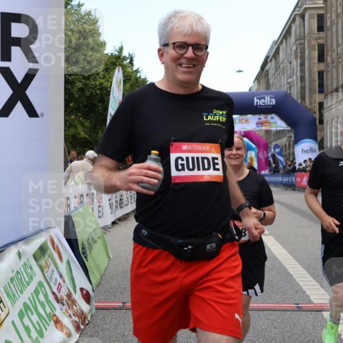 06.09.2026 - CURREX Alsterlauf Strokosch-Dieckow http://msf.ph/oto/10147335 06.09.2026 10:23:46 Ziel 3424, 3578, 3582, 4450, 4659, 6090, 8144 meine-sportfotos.de