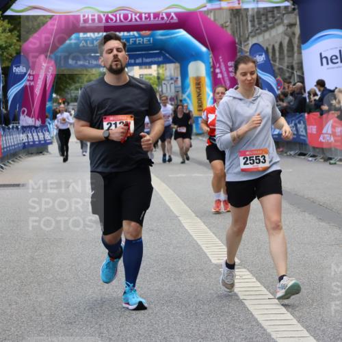 06.09.2026 - CURREX Alsterlauf Strokosch-Dieckow http://msf.ph/oto/10147358 06.09.2026 10:23:58 Ziel 2127, 2152, 2276, 2553, 5817, 6167 meine-sportfotos.de