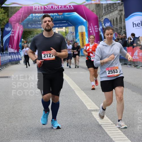 06.09.2026 - CURREX Alsterlauf Strokosch-Dieckow http://msf.ph/oto/10147363 06.09.2026 10:23:58 Ziel 2127, 2152, 2276, 2553, 5817, 6167 meine-sportfotos.de