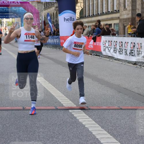 06.09.2026 - CURREX Alsterlauf Strokosch-Dieckow http://msf.ph/oto/10147367 06.09.2026 11:56:54 Ziel 1056, 1102, 1148, 1171, 1248, 1257, 1300, 1303, 1336, 6390, 8098, 8325 meine-sportfotos.de