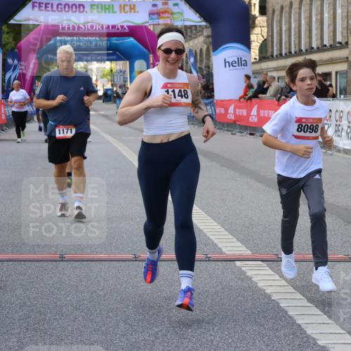 06.09.2026 - CURREX Alsterlauf Strokosch-Dieckow http://msf.ph/oto/10147390 06.09.2026 11:56:55 Ziel 1056, 1102, 1148, 1171, 1248, 1257, 1300, 1303, 1336, 6390, 8098, 8325 meine-sportfotos.de