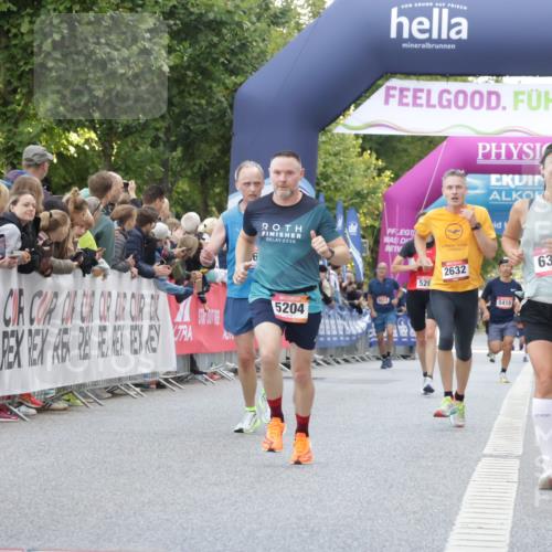 06.09.2026 - CURREX Alsterlauf Yannick Fuchs http://msf.ph/oto/10147403 06.09.2026 09:48:45 Ziel 2081, 2088, 2480, 2632, 3008, 4359, 5204, 5245, 5450, 5941, 6061, 6198, 6317, 8223 meine-sportfotos.de