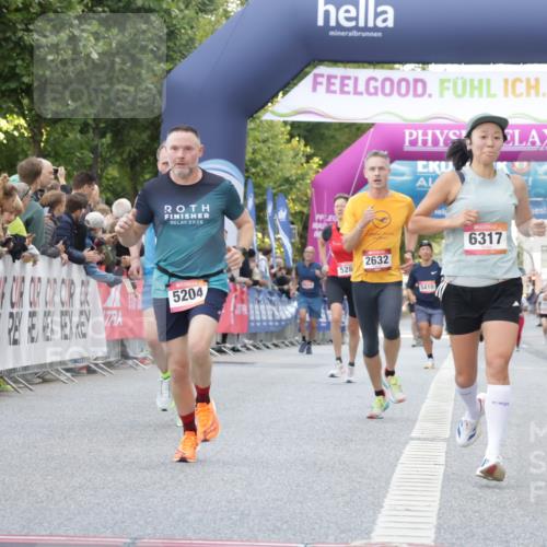 06.09.2026 - CURREX Alsterlauf Yannick Fuchs http://msf.ph/oto/10147416 06.09.2026 09:48:45 Ziel 2081, 2088, 2480, 2632, 3008, 4359, 5204, 5245, 5450, 5941, 6061, 6198, 6317, 8223 meine-sportfotos.de