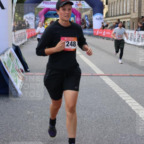 06.09.2026 - CURREX Alsterlauf Strokosch-Dieckow http://msf.ph/oto/10147420 06.09.2026 11:57:00 Ziel 1055, 1148, 1171, 1248, 1257, 1282, 1292, 8098, 8284, 8325, 8326 meine-sportfotos.de
