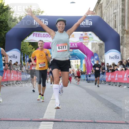 06.09.2026 - CURREX Alsterlauf Yannick Fuchs http://msf.ph/oto/10147428 06.09.2026 09:48:46 Ziel 2081, 2088, 2480, 2632, 3008, 4359, 5204, 5245, 5280, 5410, 5450, 5941, 6061, 6198, 6317, 8223 meine-sportfotos.de