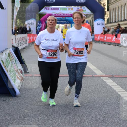 06.09.2026 - CURREX Alsterlauf Strokosch-Dieckow http://msf.ph/oto/10147442 06.09.2026 11:57:05 Ziel 1055, 1228, 1229, 1248, 1257, 1282, 1292, 8284, 8325, 8326 meine-sportfotos.de