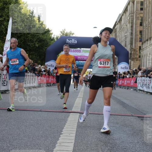 06.09.2026 - CURREX Alsterlauf Yannick Fuchs http://msf.ph/oto/10147475 06.09.2026 09:48:48 Ziel 2081, 2088, 2480, 2632, 3008, 5204, 5280, 5410, 6061, 6317 meine-sportfotos.de