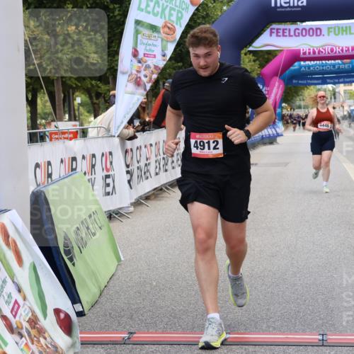 06.09.2026 - CURREX Alsterlauf Strokosch-Dieckow http://msf.ph/oto/10147520 06.09.2026 10:24:54 Ziel 3716, 4446, 4912, 4927 meine-sportfotos.de