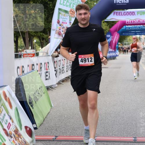 06.09.2026 - CURREX Alsterlauf Strokosch-Dieckow http://msf.ph/oto/10147529 06.09.2026 10:24:54 Ziel 3716, 4446, 4912, 4927 meine-sportfotos.de