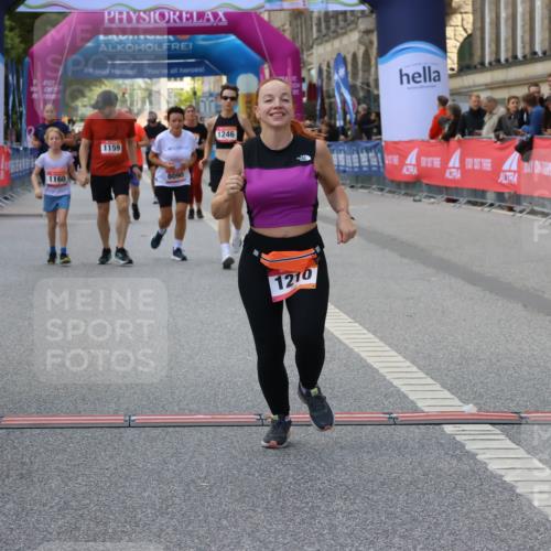 06.09.2026 - CURREX Alsterlauf Strokosch-Dieckow http://msf.ph/oto/10147536 06.09.2026 11:57:44 Ziel 1187, 1188, 1210, 1246 meine-sportfotos.de