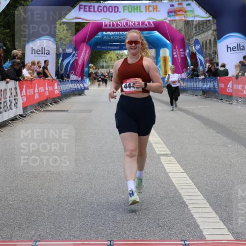 06.09.2026 - CURREX Alsterlauf Strokosch-Dieckow http://msf.ph/oto/10147537 06.09.2026 10:24:58 Ziel 3716, 4446, 4912, 4927 meine-sportfotos.de