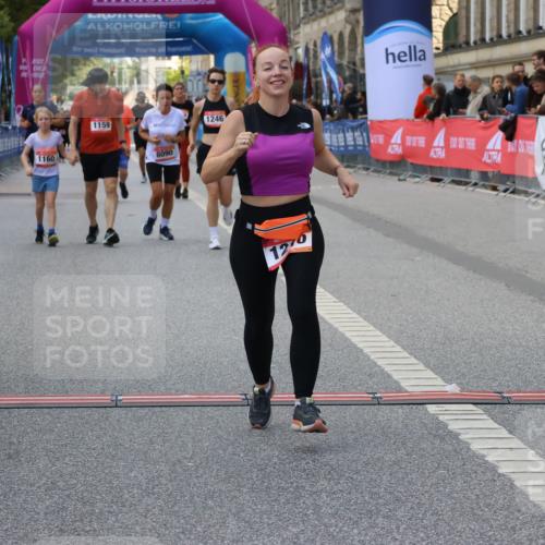 06.09.2026 - CURREX Alsterlauf Strokosch-Dieckow http://msf.ph/oto/10147539 06.09.2026 11:57:44 Ziel 1187, 1188, 1210, 1246 meine-sportfotos.de