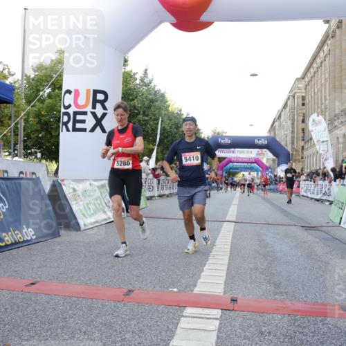 06.09.2026 - CURREX Alsterlauf Yannick Fuchs http://msf.ph/oto/10147577 06.09.2026 09:48:52 Ziel 2632, 3008, 3074, 5204, 5280, 5410, 5929, 6061, 6317 meine-sportfotos.de