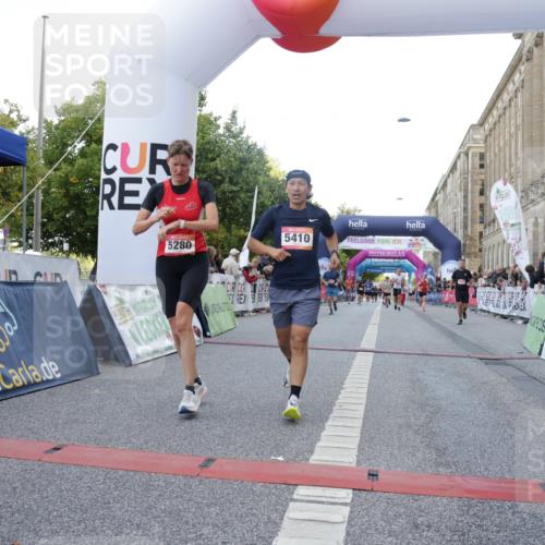 06.09.2026 - CURREX Alsterlauf Yannick Fuchs http://msf.ph/oto/10147582 06.09.2026 09:48:52 Ziel 2632, 3008, 3074, 5204, 5280, 5410, 5929, 6061, 6317 meine-sportfotos.de