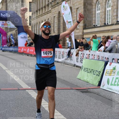 06.09.2026 - CURREX Alsterlauf Strokosch-Dieckow http://msf.ph/oto/10147622 06.09.2026 11:57:59 Ziel 1036, 1075, 1084, 1241 meine-sportfotos.de