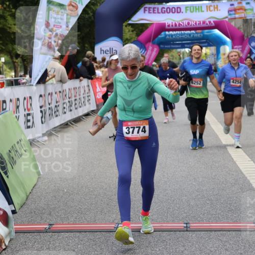 06.09.2026 - CURREX Alsterlauf Strokosch-Dieckow http://msf.ph/oto/10147649 06.09.2026 10:25:46 Ziel 2075, 2635, 2636, 3297, 3774, 4258, 6202, 6252, 6325 meine-sportfotos.de