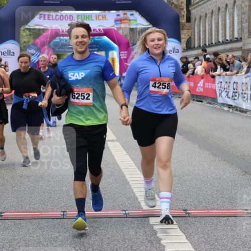 06.09.2026 - CURREX Alsterlauf Strokosch-Dieckow http://msf.ph/oto/10147676 06.09.2026 10:25:48 Ziel 2075, 2635, 2636, 3297, 3774, 4258, 4794, 5409, 6202, 6252, 6325 meine-sportfotos.de