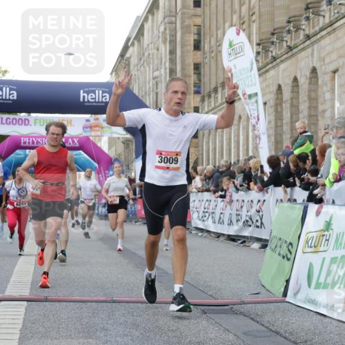 06.09.2026 - CURREX Alsterlauf Yannick Fuchs http://msf.ph/oto/10147690 06.09.2026 09:48:58 Ziel 2067, 2655, 2693, 3009, 3074, 4579, 4785, 5034, 5280, 5400, 5410, 5929, 5992, 6041, 6124, 6236, 6245 meine-sportfotos.de