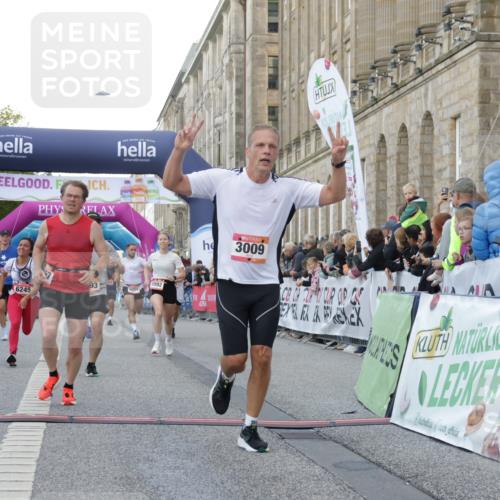 06.09.2026 - CURREX Alsterlauf Yannick Fuchs http://msf.ph/oto/10147697 06.09.2026 09:48:58 Ziel 2067, 2655, 2693, 3009, 3074, 4579, 4785, 5034, 5280, 5400, 5410, 5929, 5992, 6041, 6124, 6236, 6245 meine-sportfotos.de