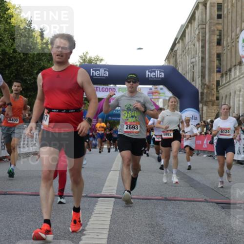 06.09.2026 - CURREX Alsterlauf Yannick Fuchs http://msf.ph/oto/10147741 06.09.2026 09:48:59 Ziel 2067, 2655, 2693, 3009, 3074, 3533, 4579, 4785, 5034, 5378, 5400, 5929, 5992, 6041, 6124, 6236, 6245 meine-sportfotos.de
