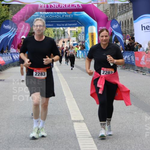 06.09.2026 - CURREX Alsterlauf Strokosch-Dieckow http://msf.ph/oto/10147860 06.09.2026 10:26:32 Ziel 2282, 2283, 3653, 3784, 4168 meine-sportfotos.de