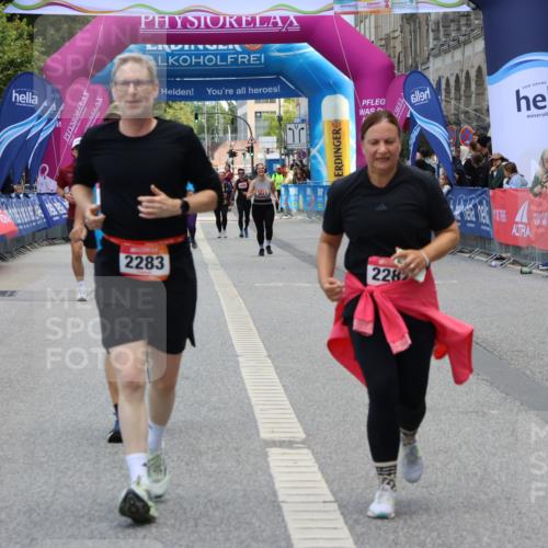 06.09.2026 - CURREX Alsterlauf Strokosch-Dieckow http://msf.ph/oto/10147864 06.09.2026 10:26:32 Ziel 2282, 2283, 3653, 3784, 4168 meine-sportfotos.de